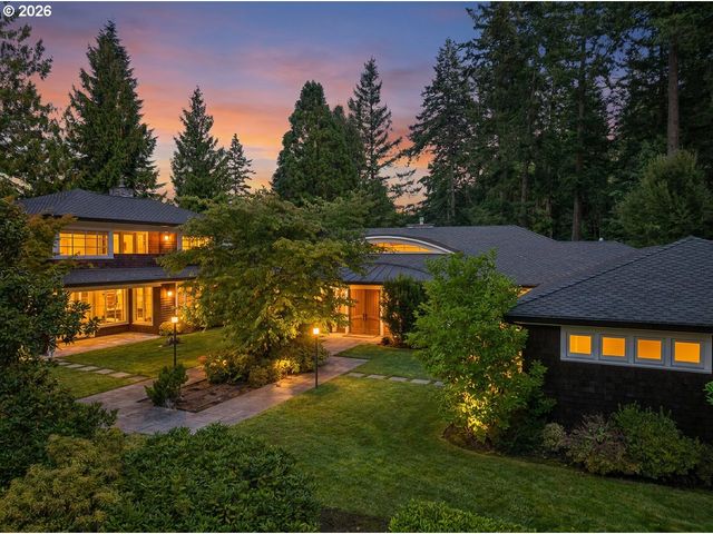 4330 Sw CHARMING Way, Portland, OR 97225