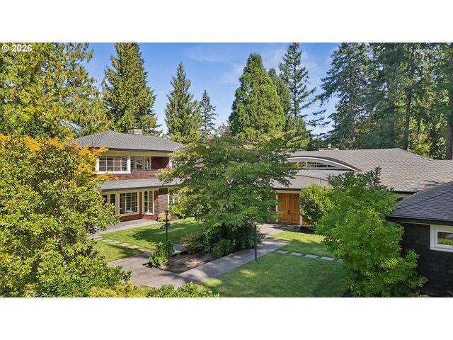 4330 Sw CHARMING Way, Portland, OR 97225