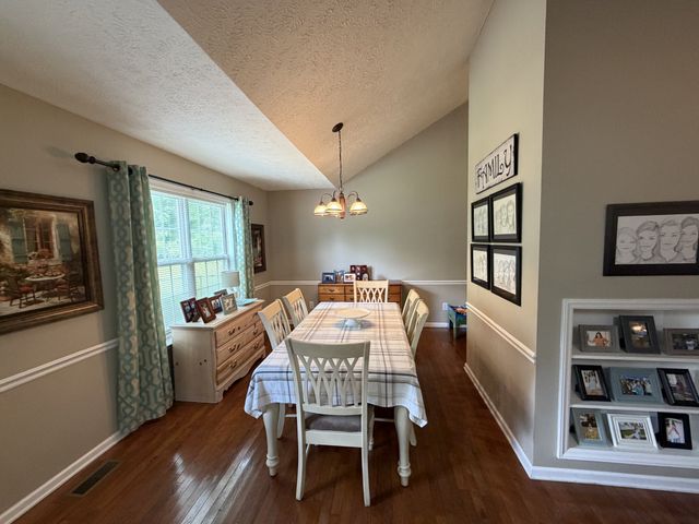 1405 Belle Oaks Dr, Murfreesboro, TN 37130