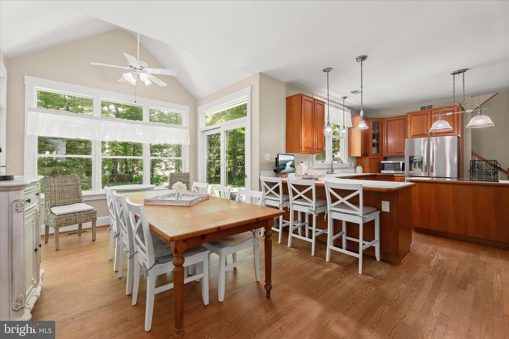 Image 20 of property listing at 2846 SHADOW ROLL CT, Glenwood, MD 21738