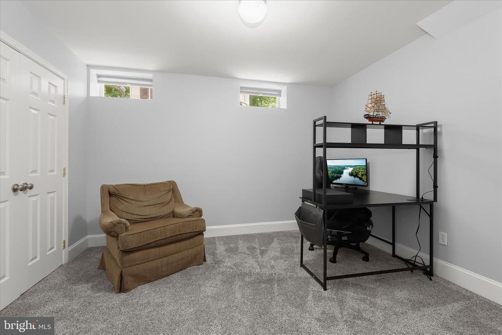 Image 67 of property listing at 2846 SHADOW ROLL CT, Glenwood, MD 21738