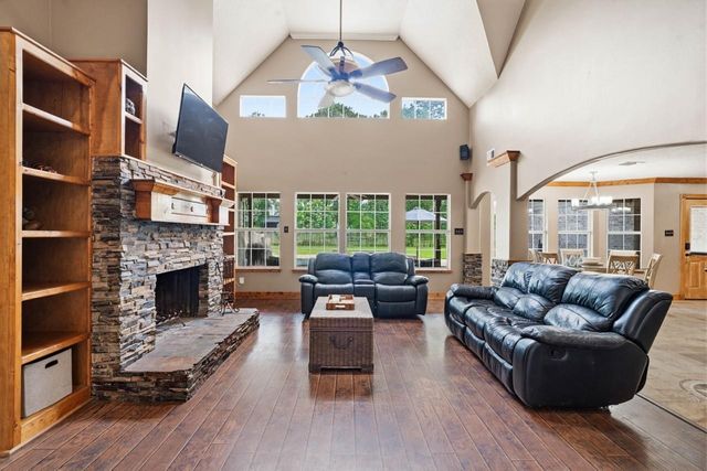 26815 E Fm 2090 Road, Splendora, TX 77372