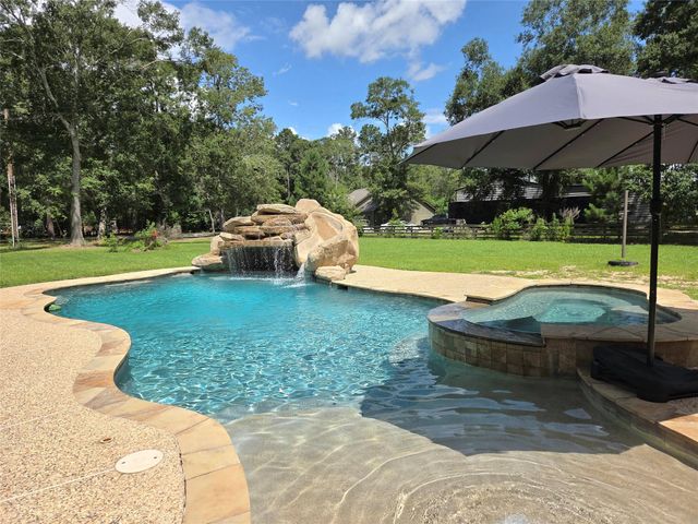 26815 E Fm 2090 Road, Splendora, TX 77372