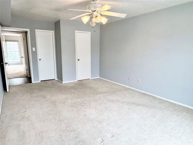 4014 Ridglea Country Club Drive 407, Fort Worth, TX 76126