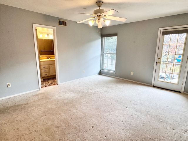 4014 Ridglea Country Club Drive 407, Fort Worth, TX 76126