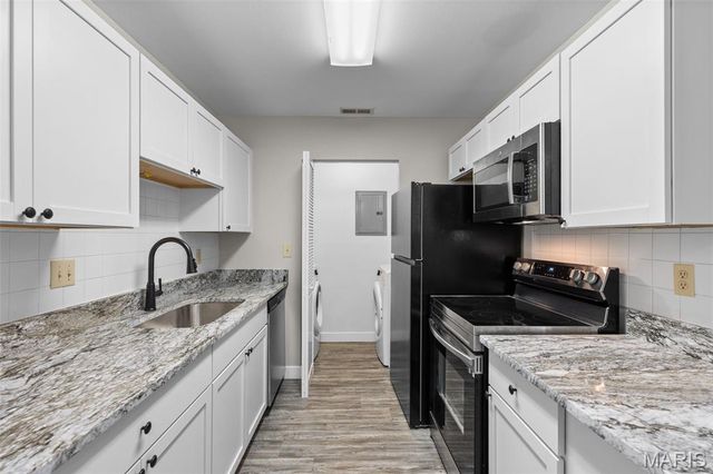 2403 Sandalwood Creek Court D, Wildwood, MO 63038