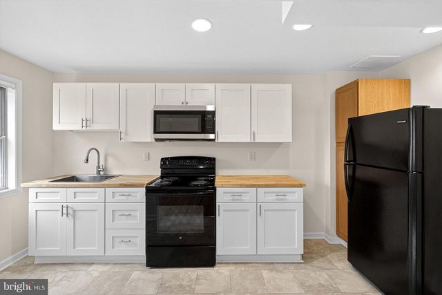 417 E 35TH ST, Wilmington, DE 19802