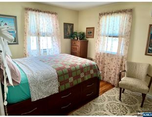 53 Donor Avenue, Elmwood Park, NJ 07407