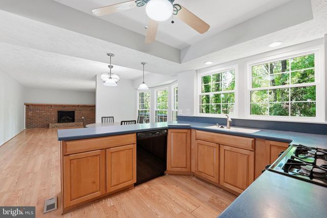 4690 ABBOTT CT, Woodbridge, VA 22193