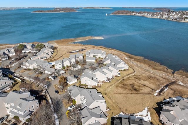 21 Harbourside Rd 26, Quincy, MA 02171