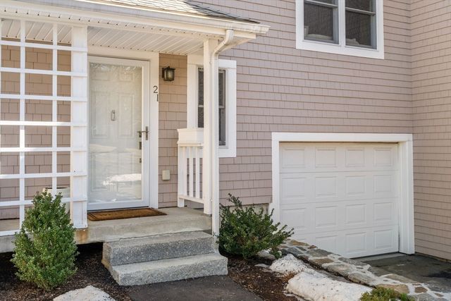 21 Harbourside Rd 26, Quincy, MA 02171