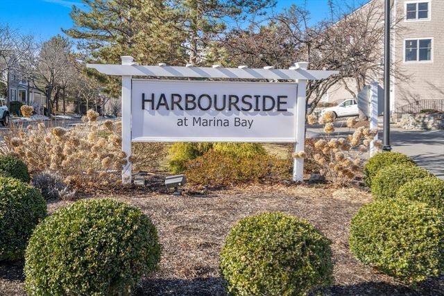 21 Harbourside Rd 26, Quincy, MA 02171