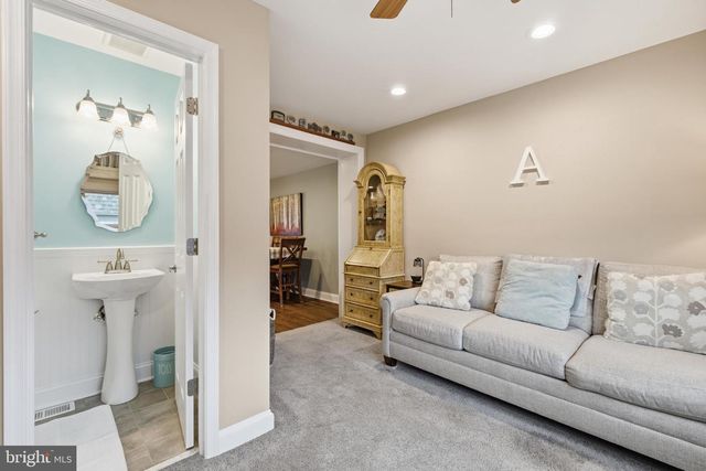 1084 CEDARWOOD RD, Glenolden, PA 19036