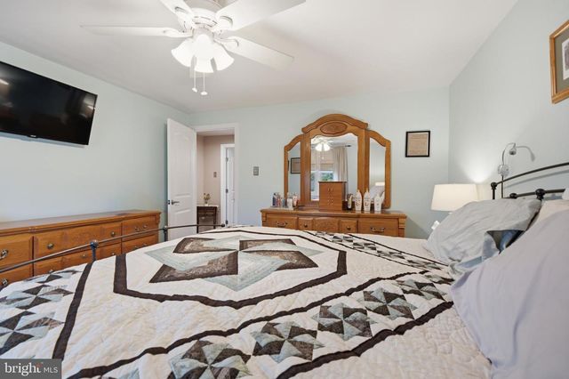 1084 CEDARWOOD RD, Glenolden, PA 19036