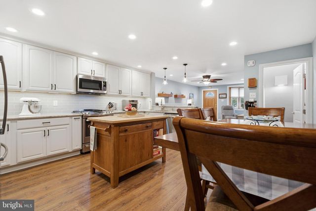 1084 CEDARWOOD RD, Glenolden, PA 19036