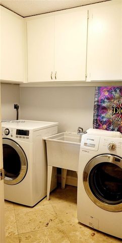 3300 Atlanta 15C, Hollywood, FL 33021