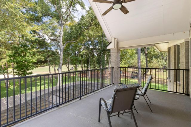 10311 Clubhouse Circle, Magnolia, TX 77354