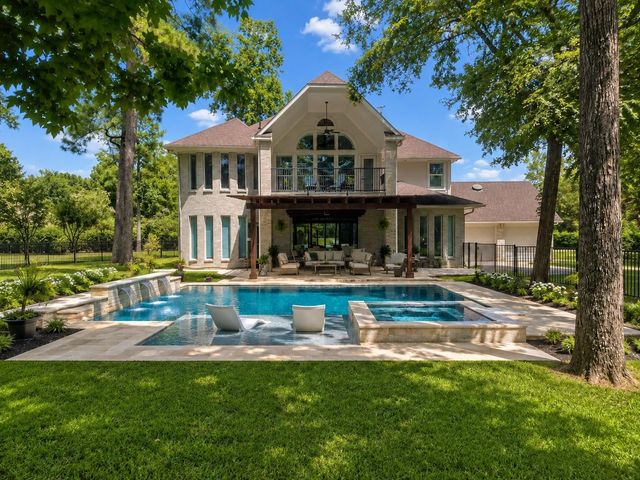 10311 Clubhouse Circle, Magnolia, TX 77354