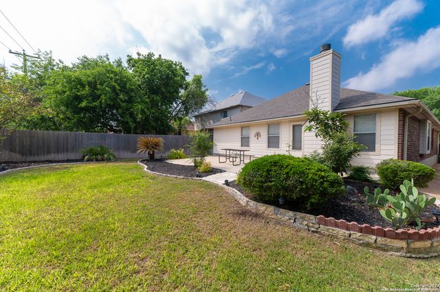 1719 Pinetum, San Antonio, TX 78213