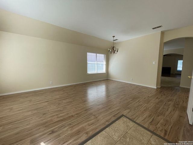 1719 Pinetum, San Antonio, TX 78213