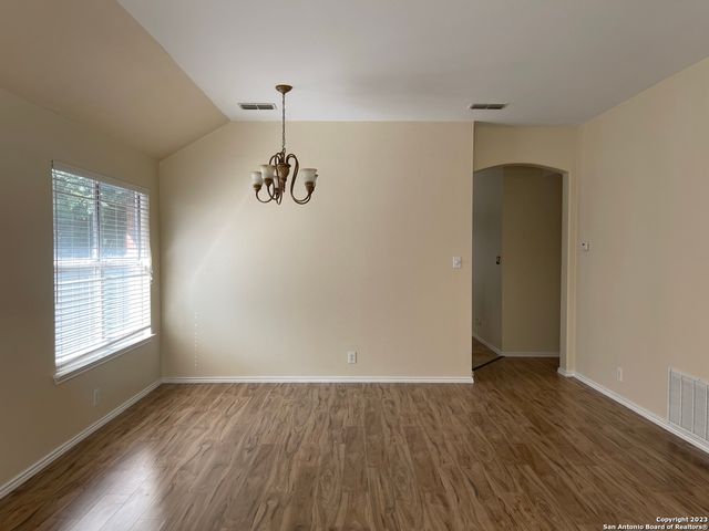 1719 Pinetum, San Antonio, TX 78213