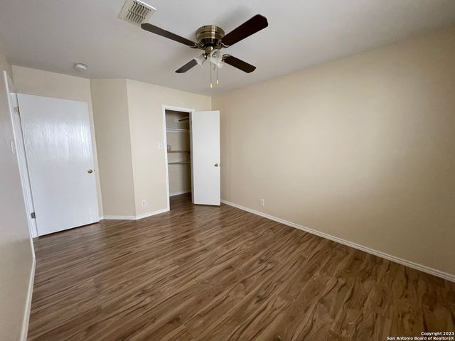 1719 Pinetum, San Antonio, TX 78213