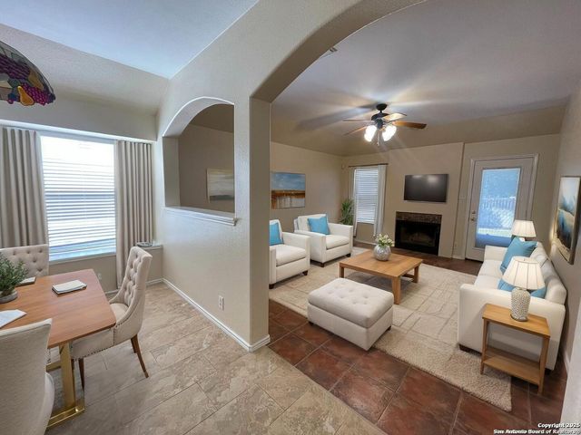 1719 Pinetum, San Antonio, TX 78213