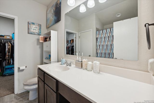 4522 HEATHERS CROSS, St Hedwig, TX 78152