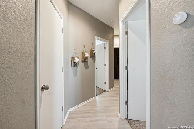 4522 HEATHERS CROSS, St Hedwig, TX 78152