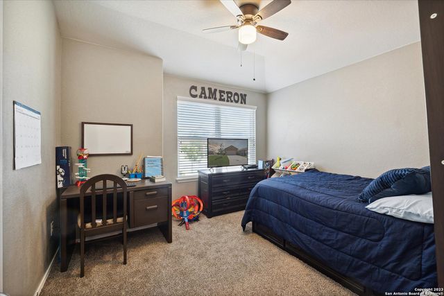 4522 HEATHERS CROSS, St Hedwig, TX 78152