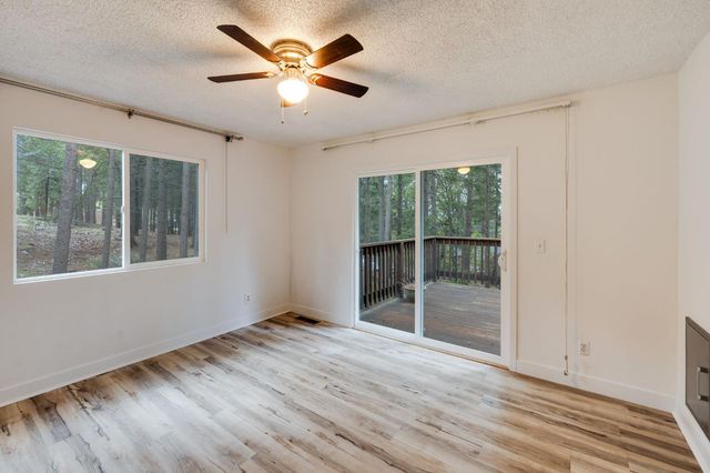 5531 Begonia Dr, Pollock Pines, CA 95726