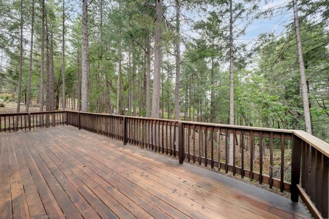 5531 Begonia Dr, Pollock Pines, CA 95726