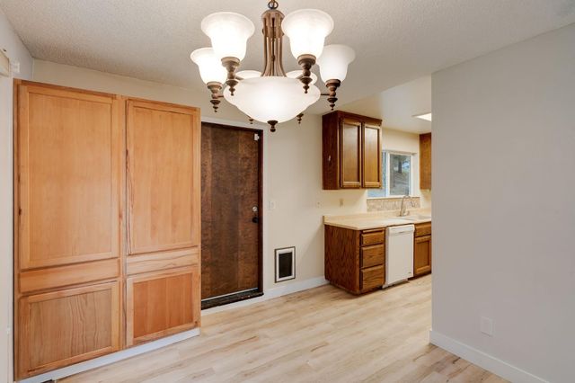 5531 Begonia Dr, Pollock Pines, CA 95726