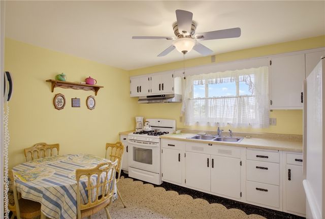 186 William St, Stowe Twp, PA 15136