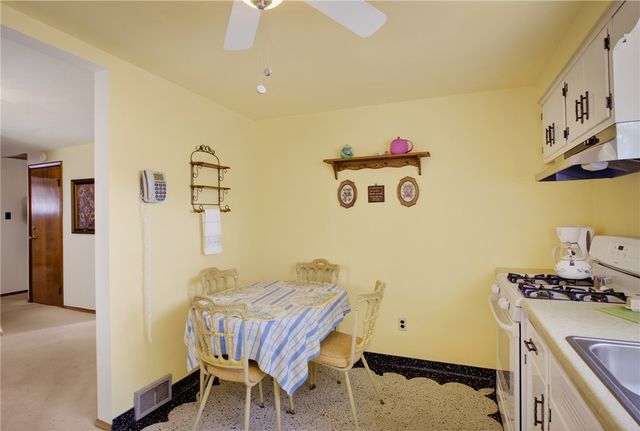 186 William St, Stowe Twp, PA 15136