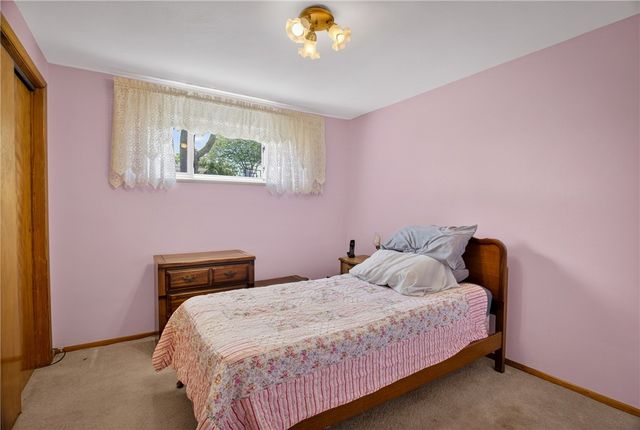 186 William St, Stowe Twp, PA 15136