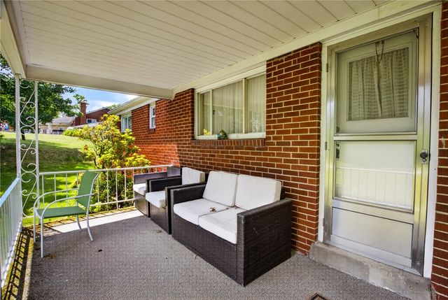 186 William St, Stowe Twp, PA 15136