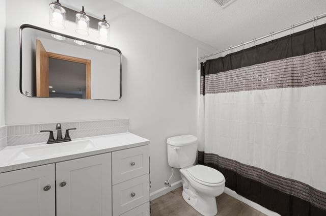 2622 N Keith, Wichita, KS 67205