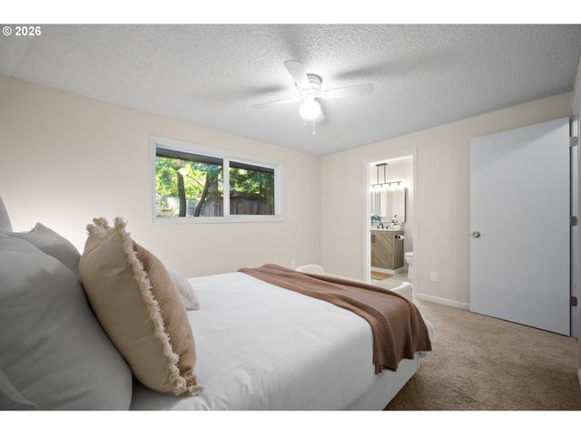 15021 Ne 24TH St, Vancouver, WA 98684