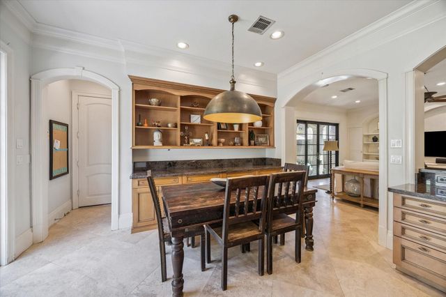 4260 Emory Avenue, West University Place, TX 77005