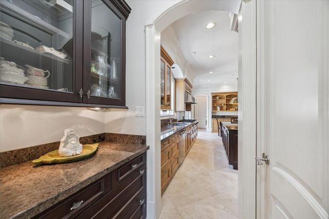 4260 Emory Avenue, West University Place, TX 77005