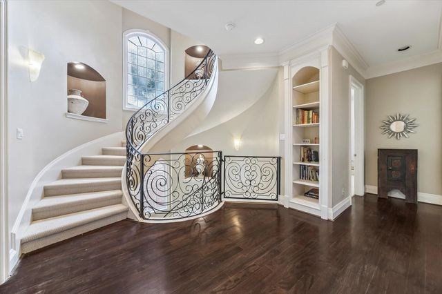 4260 Emory Avenue, West University Place, TX 77005