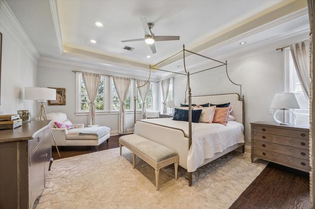 4260 Emory Avenue, West University Place, TX 77005
