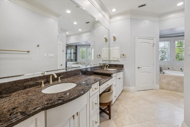 4260 Emory Avenue, West University Place, TX 77005