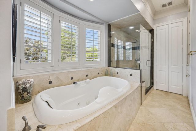4260 Emory Avenue, West University Place, TX 77005