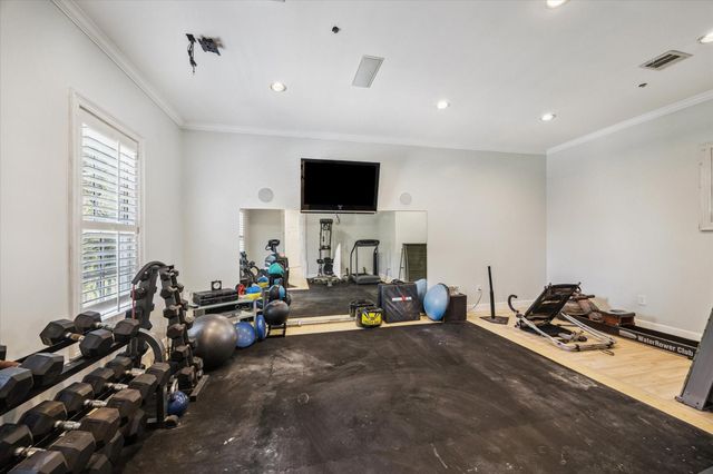 4260 Emory Avenue, West University Place, TX 77005