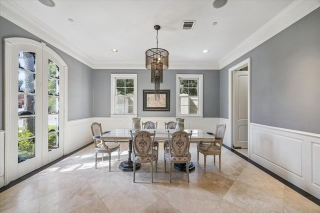 4260 Emory Avenue, West University Place, TX 77005