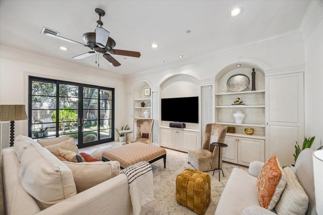 4260 Emory Avenue, West University Place, TX 77005