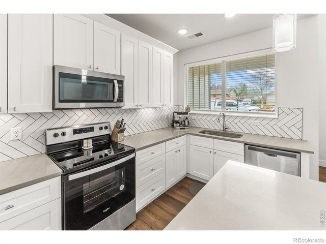 2402 49th Ave Ct 3, Greeley, CO 80634