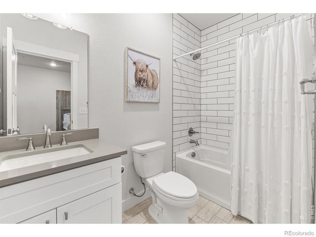 2402 49th Ave Ct 3, Greeley, CO 80634